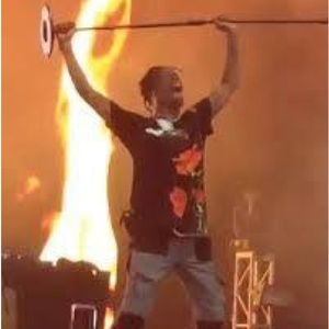 Meet your Posher, Luis